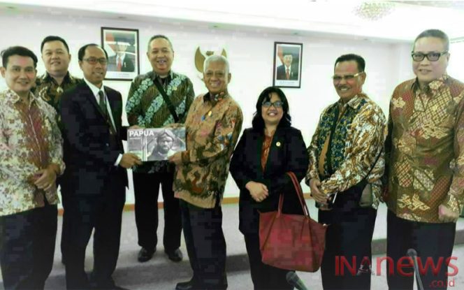 
					Banyak kasus trafficking Kompolnas usulkan LO Polri di Beijing