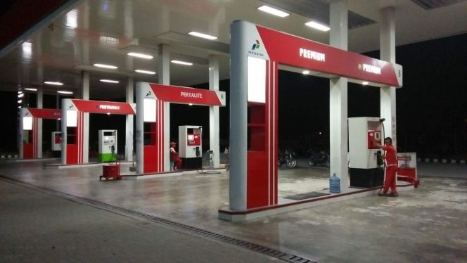 
					10 SPBU Palu di buka selama 24 Jam