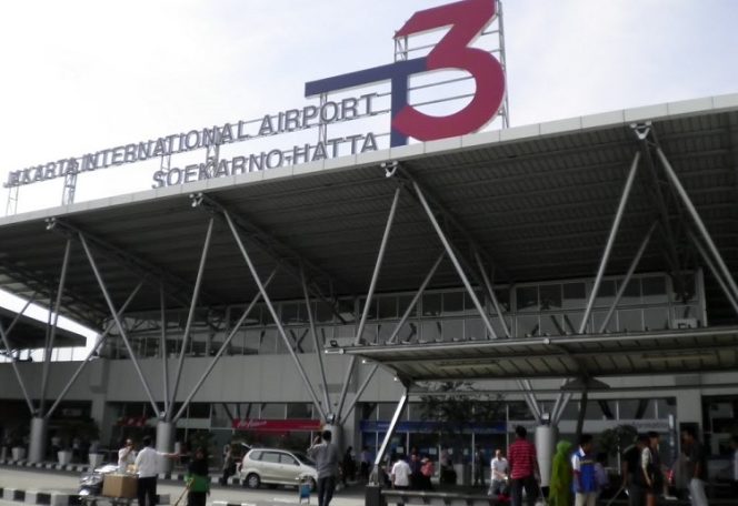 
					Bandara Soekarno Hatta dinobatkan sebagai bandara megahub