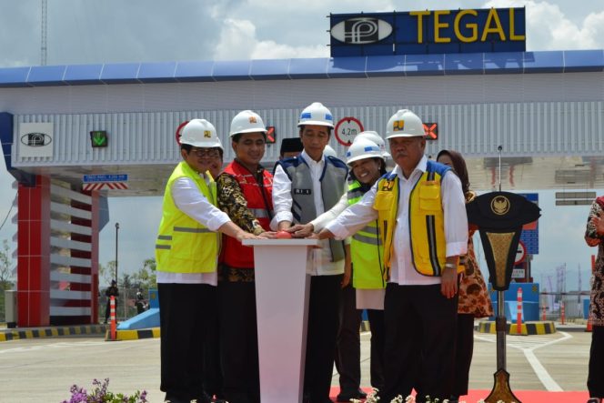
					Tol Pejagan-Pemalang resmi beroperasi