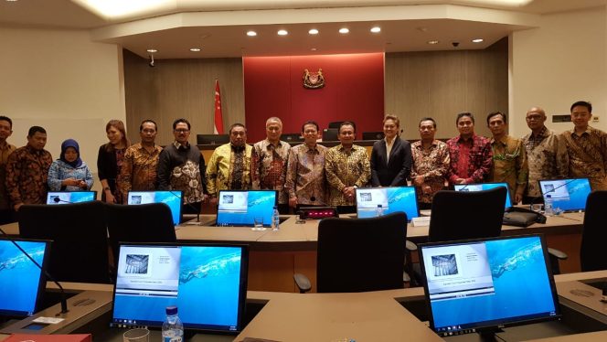
					Mahkamah Agung studi banding aplikasi e-court ke Singapura