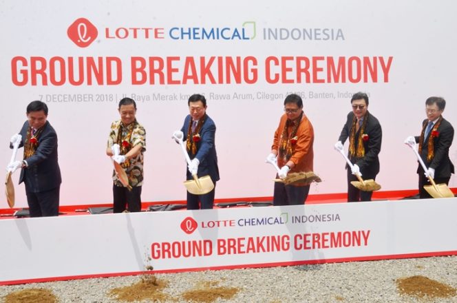 
					Industri petrokimia senilai Rp. 53 triliyun dibangun di Cilegon