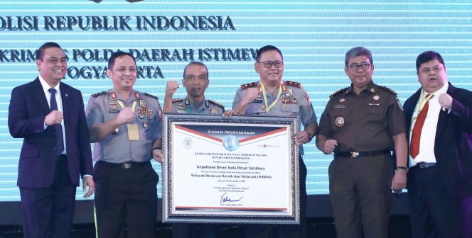 
					Polda Jatim meraih predikat terbanyak WBK