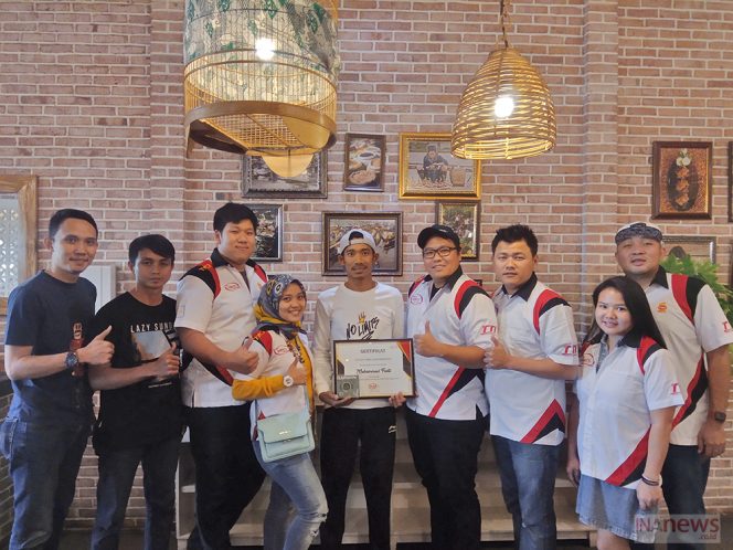 
					Klub TYCI bersama M. Fadli, atlit nasional di cabang olahraga balap sepeda di Paragames 2018