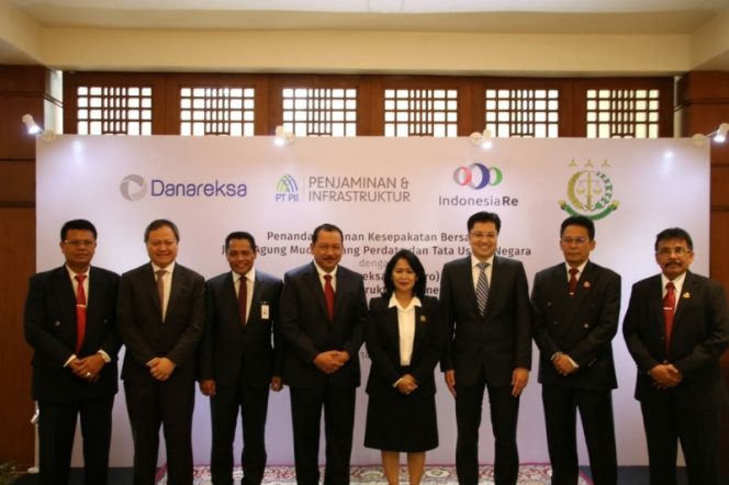 
					Kejagung teken Mou dengan tiga BUMN