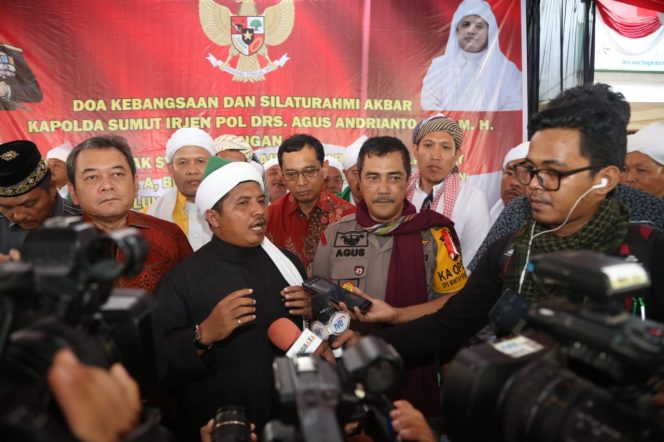 
					Kapolda Sumut galang kerukunan agama di Simalungun