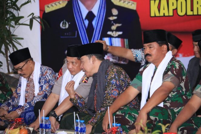 
					Kapolri kunjungi Ponpes Buntet Cirebon