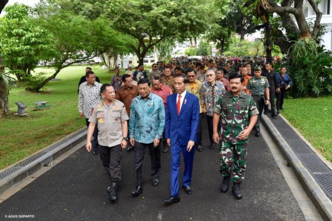 
					Rapim TNI-Polri, Presiden ingatkan soal revolusi industri jilid 4