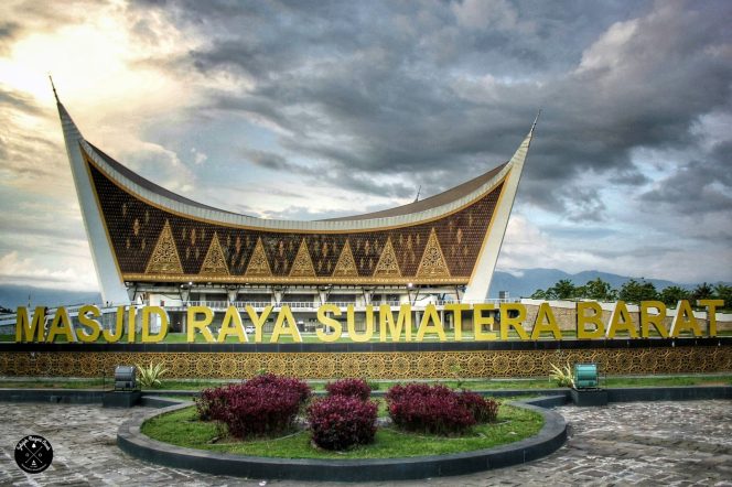 
					Menara Masjid Raya Sumatera Barat akan dibuka pada Juli 2019