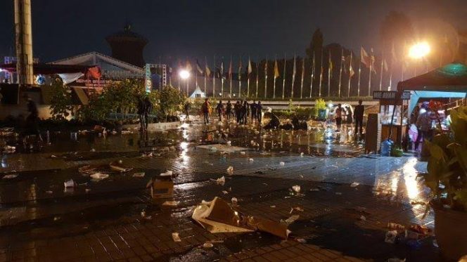 
					Malam Tahun Baru di Jakarta kumpulkan 327 ton sampah