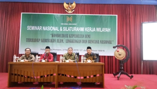 
					Seminar Nasional ICMI Jawa Barat bahas isu lingkungan hidup