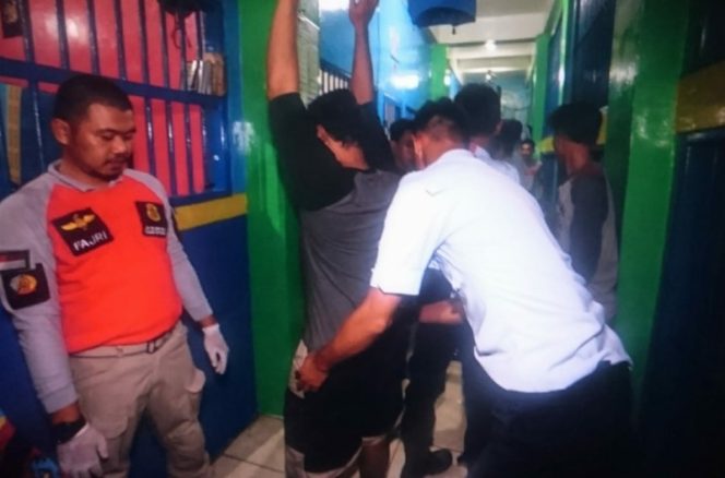 
					Tim Kobra  geruduk Lapas Narkoba Lampung