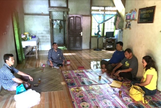 
					Warga Desa Tegalong antusias , Yovita kembangkan olahan durian