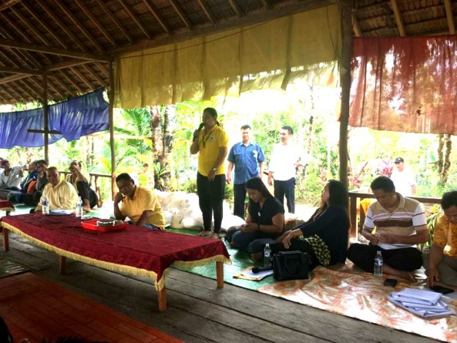 
					Yovita akan bangun rumah aspirasi untuk masyarakat