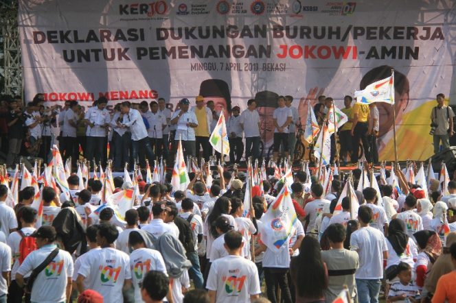 
					Empat federasi buruh deklarasi dukung Jokowi-Amin