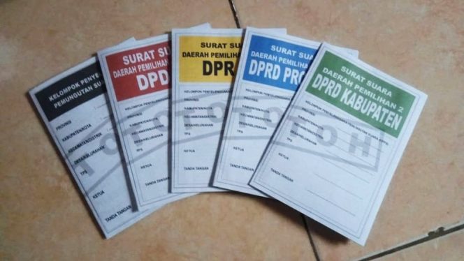 
					Hoaks : hasil penghitungan suara diluar negeri