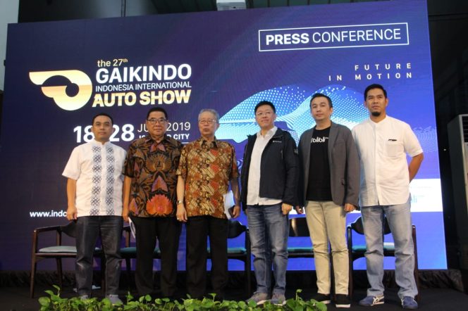 
					GIIAS akan tampilkan teknologi dari industri otomotif Indonesia