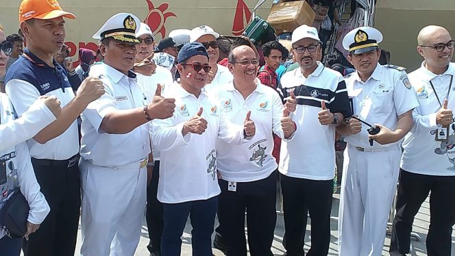 
					Kementerian BUMN lepas mudik bareng dengan Kapal PELNI