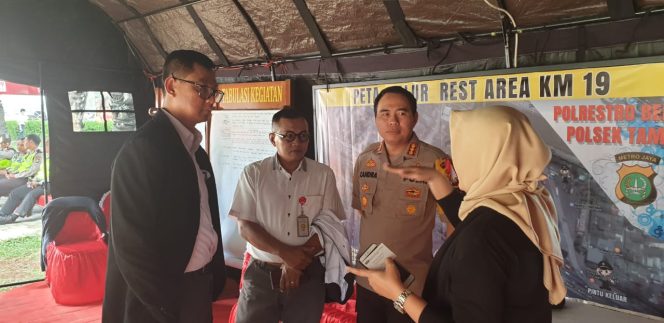 
					KSP : Tol trans Jawa bisa hidupkan Ekonomi Rakyat