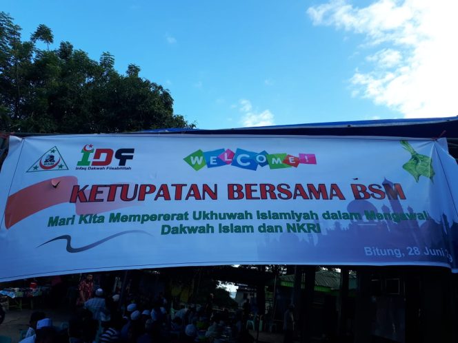 
					Pasca Putusan MK ,warga Bitung gelar Ketupatan BSM