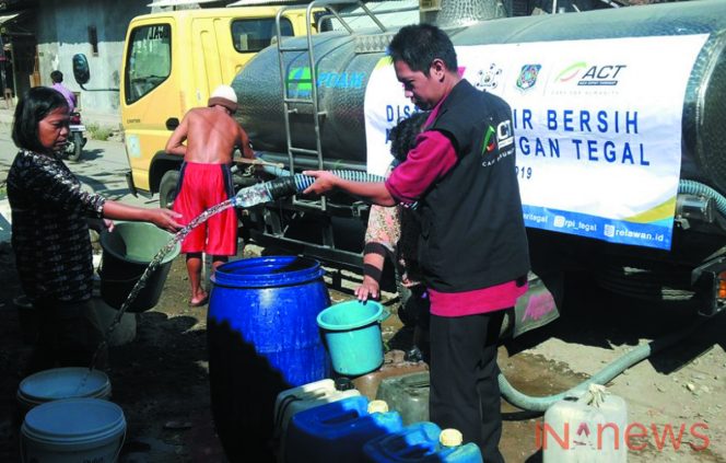 
					ACT Berikan Belasan Ribu Liter Air Bersih Untuk Atasi Kekeringan di Tegal