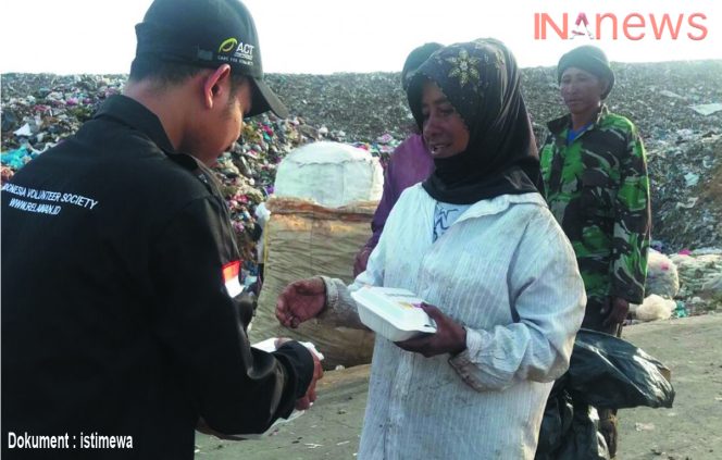 
					ACT dan Warung Bakso Abu Nawas Bagikan Ribuan Paket Nasi Gratis