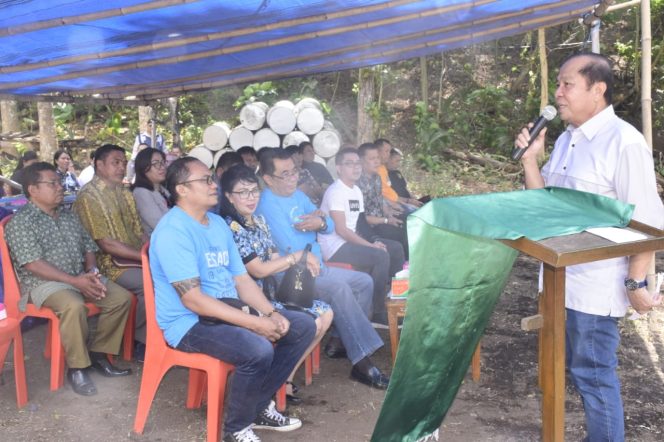 
					Walikota Bitung Letakkan Batu Pertama Pembangunan Sekolah TK GMIM Puncak Kanaan