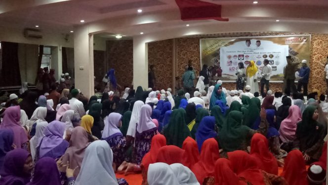 
					ARJ Sumsel Tasyakuran Berbagi Bareng 1000 Yatim Dhuafa