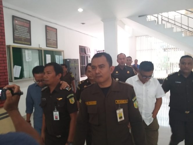
					Kejaksaan Tinggi Sumatera Utara Tahan 2 Tersangka Korupsi Bandara Lasondre