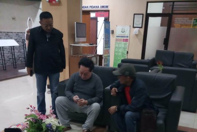 
					Tim Intelijen Kejaksaan Agung Berhasil Mengamankan Buronan Korupsi