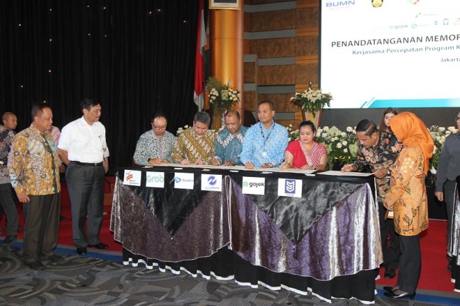 
					Bluebird Jalin Komitmen dengan PLN guna Percepat Program Kendaraan Bermotor Listrik Baterai