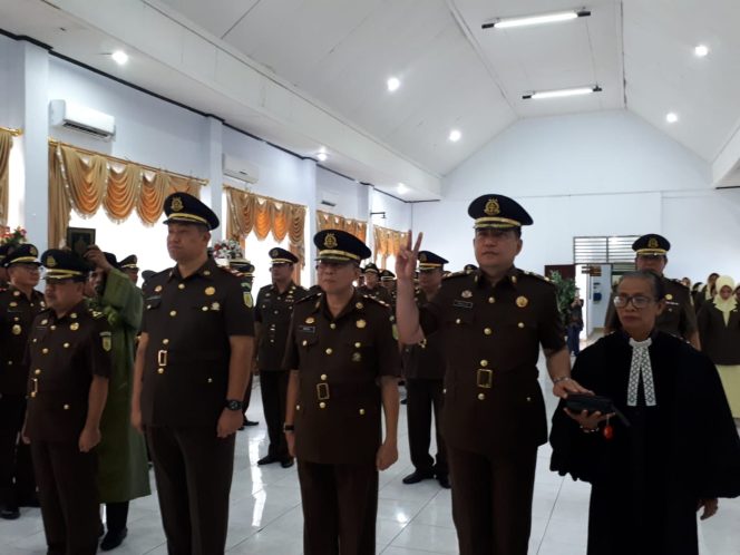 Kajati Maluku Pimpin Upacara Pengambilan Sumpah dan Sertijab