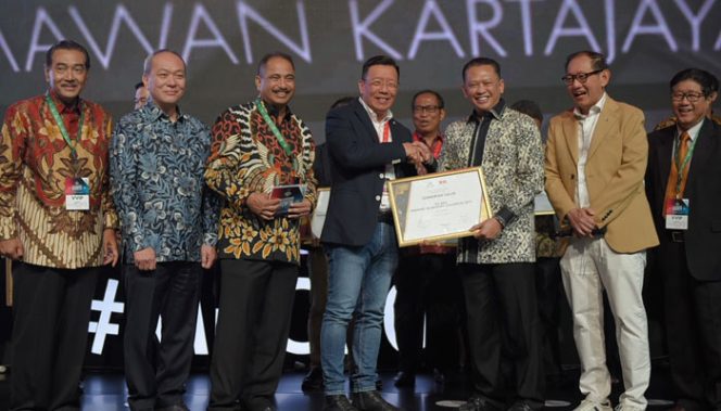 
					Asuransi Astra Meraih  Dua Penghargaan di Gelaran Markplus Conference 2020