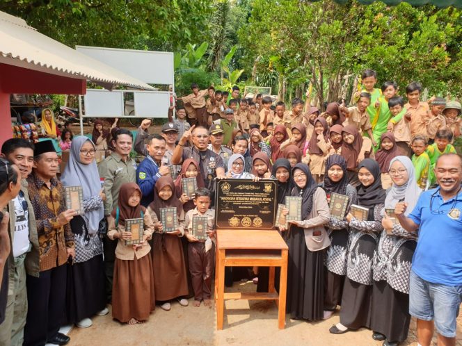 
					HDCI Prakarsai Kegiatan Bhakti Sosial Gabungan, Libatkan 3 Komunitas Mobil dan Motor