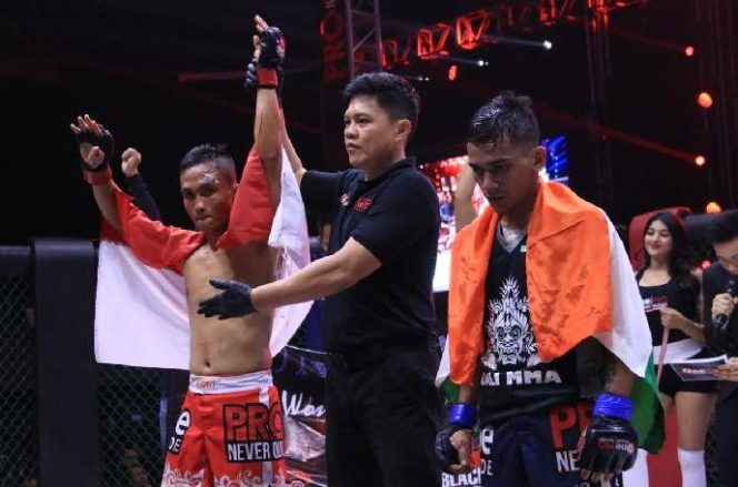 
					Fight Night 35 One Pride MMA Laga Internasional Gunawan Vs Petarung India