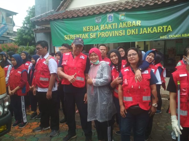
					PMR Jakarta Pusat Lakukan Aksi Sosial di Lokasi Terdampak Banjir