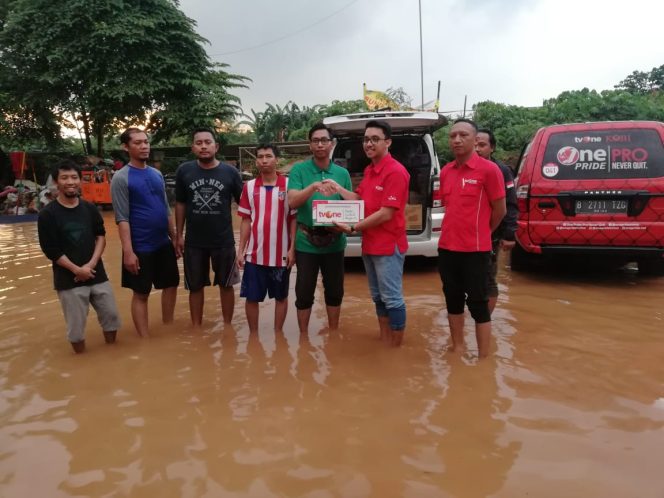 
					Yayasan Satu Untuk Negeri Salurkan Bantuan dari Pemirsa tvOne Untuk Korban Banjir