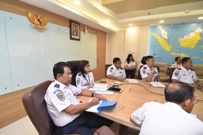 
					Ditjen Hubud Ingatkan Maskapai Terkait Konflik Timur Tengah