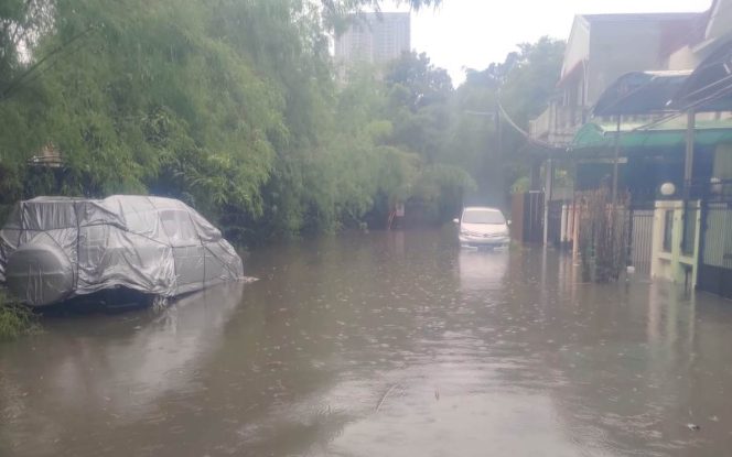 
					Tips Agar Bisa Melintas Di Genangan Air Hingga Banjir
