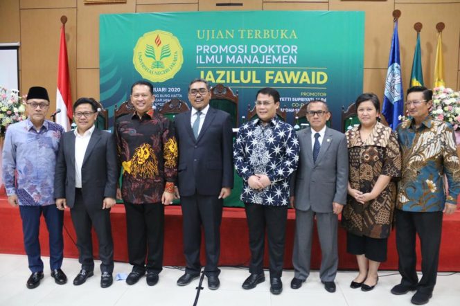 
					Di Promosi Doktor Jazilul Fawaid Bamsoet Tantang Generasi Millenial Raih Ilmu Setinggi Langit