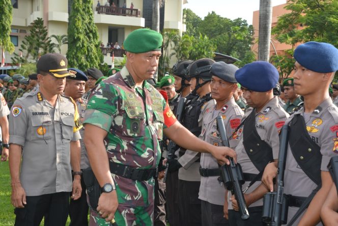 
					Kunker Wapres RI ke Lombok,  Danrem 162/WB Pimpin Apel Gelar Pasukan
