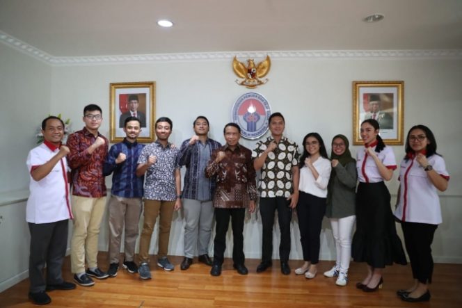 
					Kemenpora bersama Pehimpunan Pelajar Indonesia ( photo sumber : kemenpora)