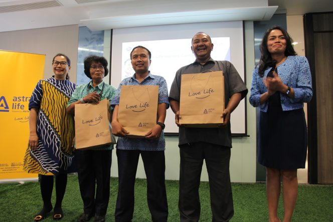 
					Apresiasi dari Astra Life untuk Pengemudi Blue Bird