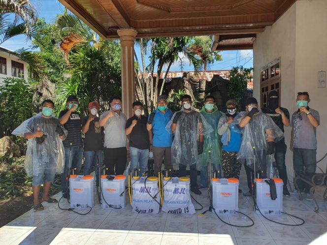 
					Cegah Covid 19 Yondries, Lakukan Penyemprotan Dan Bagi Masker.