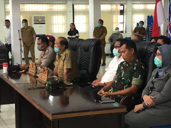
					Cegah Covid 19, Walikota Bitung Lakukan Video Confrence Dengan Gubernur Sulut