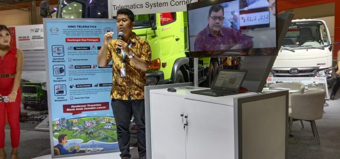 
					Hino Connect Membantu Owners Memanajemen Armadanya