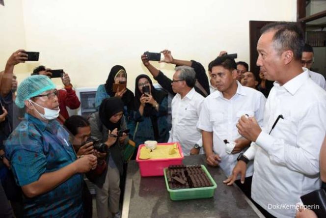 
					Ekspor Naik 10%, Industri Manufaktur Masih Bergeliat Hadapi Pandemi Covid-19