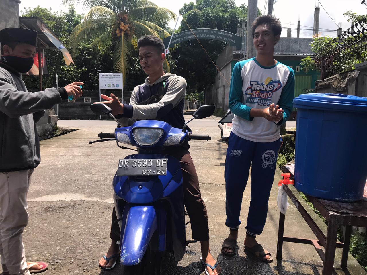 Cegah Penyebaran Covid 19,Pemuda Desa Lembuak Perketat Kunjungan Warga Luar