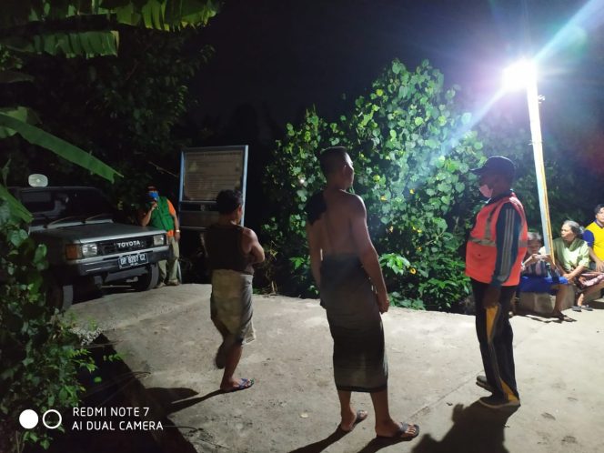 
					Putus Penyebaran Covid-19, PemDes Kuranji Dalang Patroli Malam dan Bagi Masker