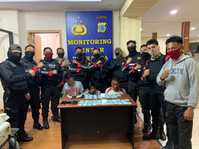 
					Tim Gagak Hitam Gagalkan, Pengedaran Uang Palsu Di Pasar Karombasan